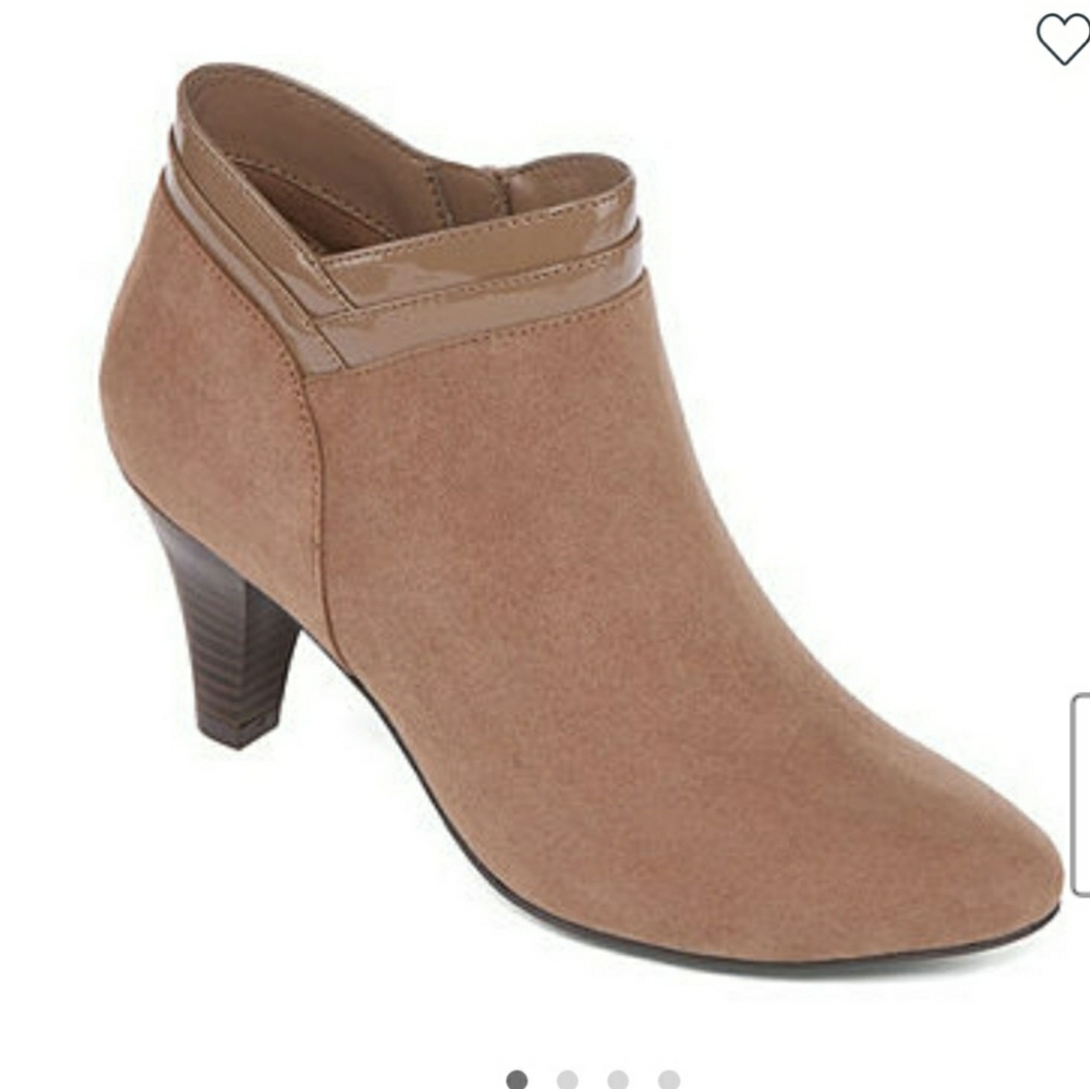 Size 10 women's east5th Booties
